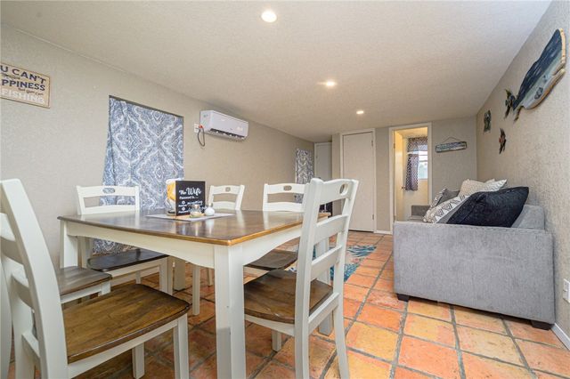 134 Live Oak St, Rockport, TX 78382