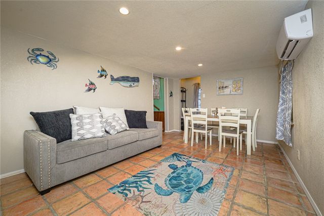 134 Live Oak St, Rockport, TX 78382