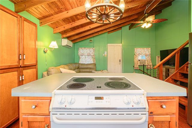 134 Live Oak St, Rockport, TX 78382