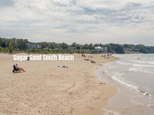 555 Saint Joseph Street, South Haven, MI 49090