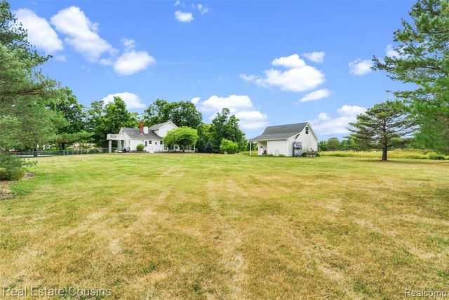 4306 W Baldwin Road, Grand Blanc, MI 48439