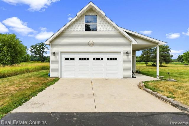 4306 W Baldwin Road, Grand Blanc, MI 48439