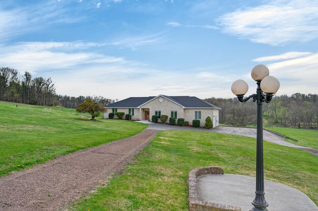 363 DAVIS LN, New Market, VA 22844