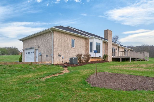 363 DAVIS LN, New Market, VA 22844