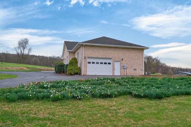 363 DAVIS LN, New Market, VA 22844