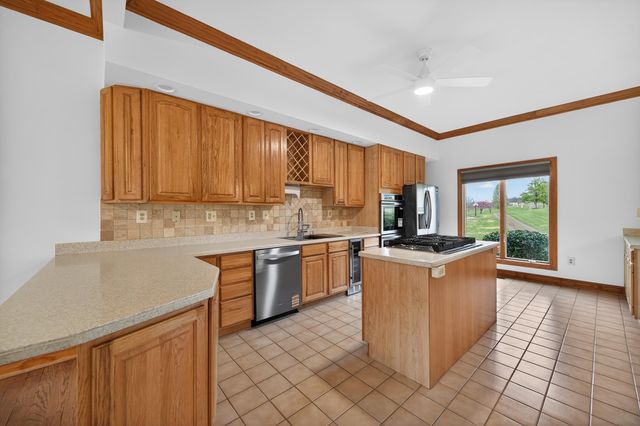 363 DAVIS LN, New Market, VA 22844