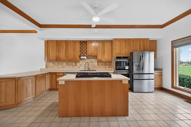 363 DAVIS LN, New Market, VA 22844