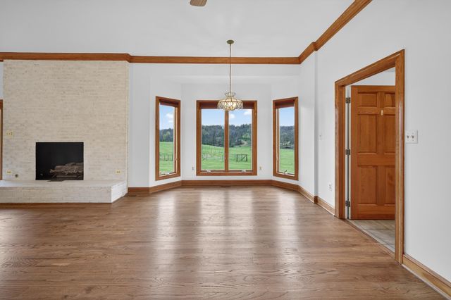 363 DAVIS LN, New Market, VA 22844