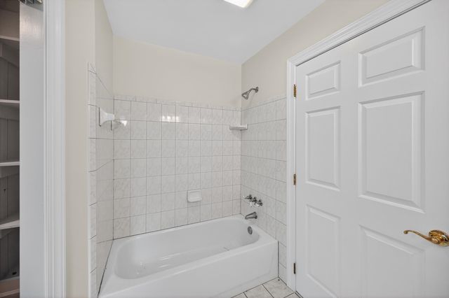 363 DAVIS LN, New Market, VA 22844