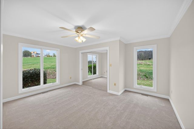 363 DAVIS LN, New Market, VA 22844