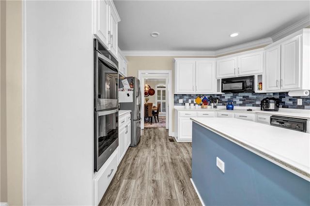 520 Monarch Lake Way, Stockbridge, GA 30281