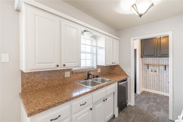 1317 Lawton Avenue, Moore, OK 73160