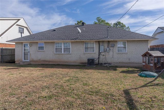 1317 Lawton Avenue, Moore, OK 73160