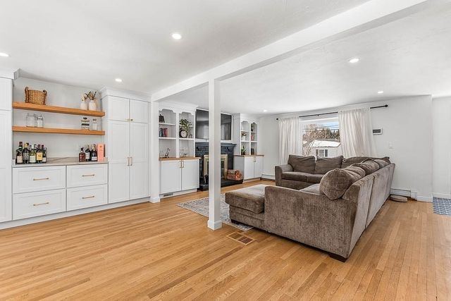 132 Whitehall St, Dedham, MA 02026