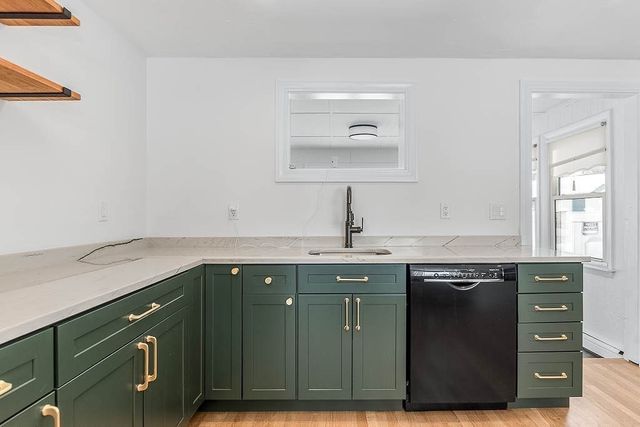 132 Whitehall St, Dedham, MA 02026