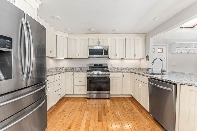 132 Whitehall St, Dedham, MA 02026