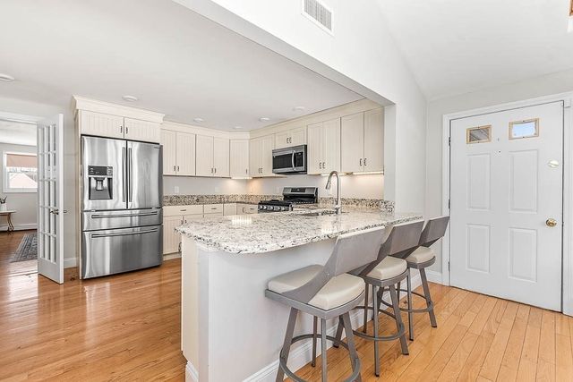 132 Whitehall St, Dedham, MA 02026