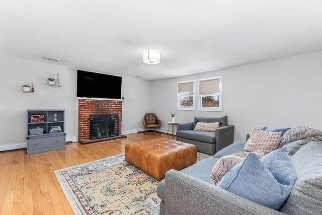 132 Whitehall St, Dedham, MA 02026