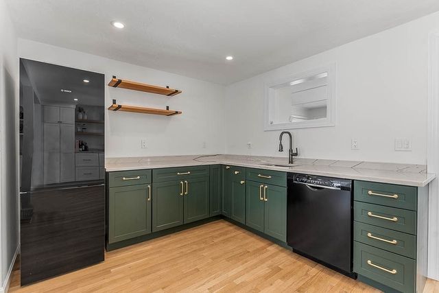 132 Whitehall St, Dedham, MA 02026