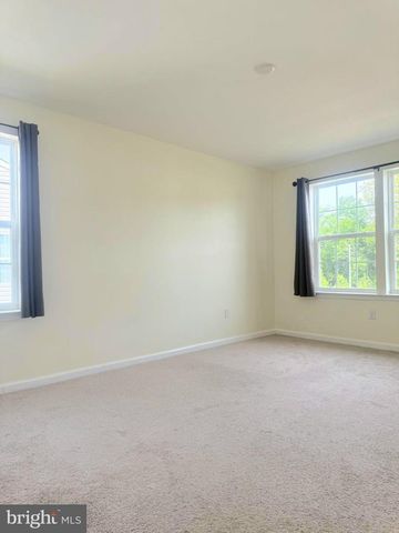 324 MAZZEO DR, Glassboro, NJ 08028