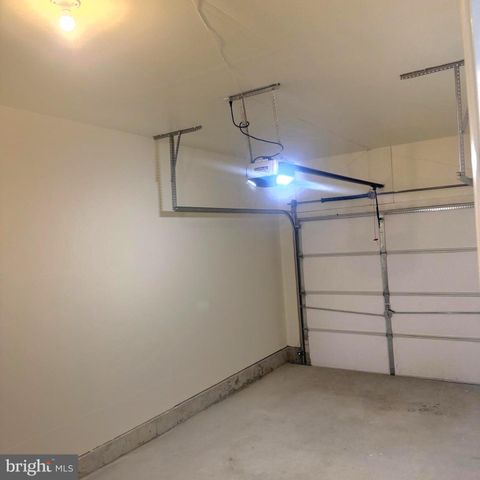 324 MAZZEO DR, Glassboro, NJ 08028