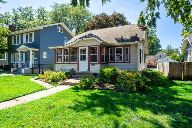 2720 Tremont Avenue, Davenport, IA 52803