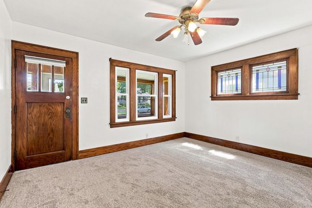 2720 Tremont Avenue, Davenport, IA 52803