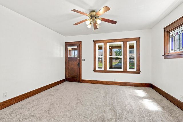 2720 Tremont Avenue, Davenport, IA 52803
