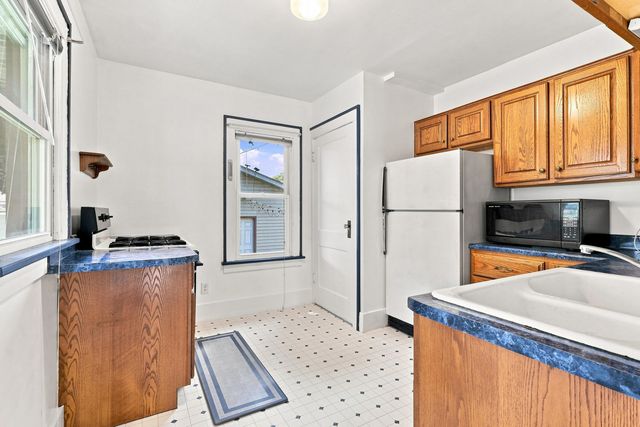 2720 Tremont Avenue, Davenport, IA 52803