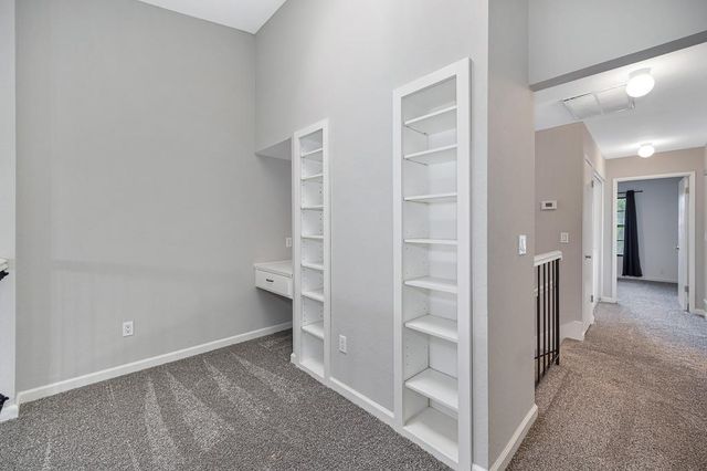 212 Wales Dr, Folsom, CA 95630