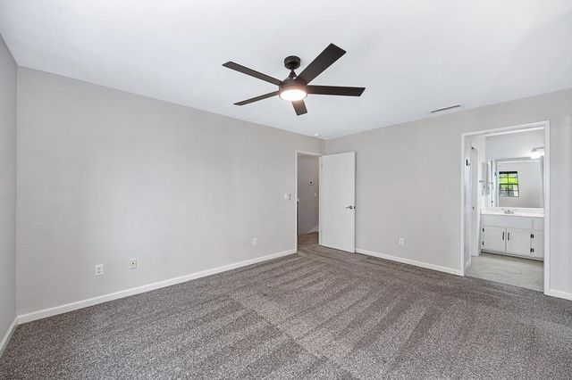 212 Wales Dr, Folsom, CA 95630