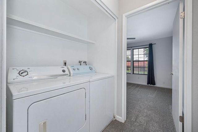 212 Wales Dr, Folsom, CA 95630