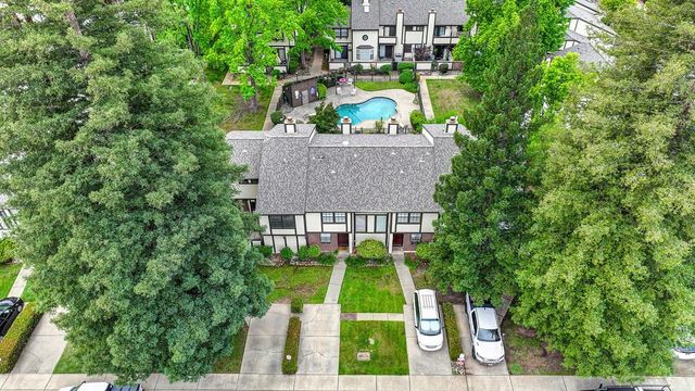 212 Wales Dr, Folsom, CA 95630