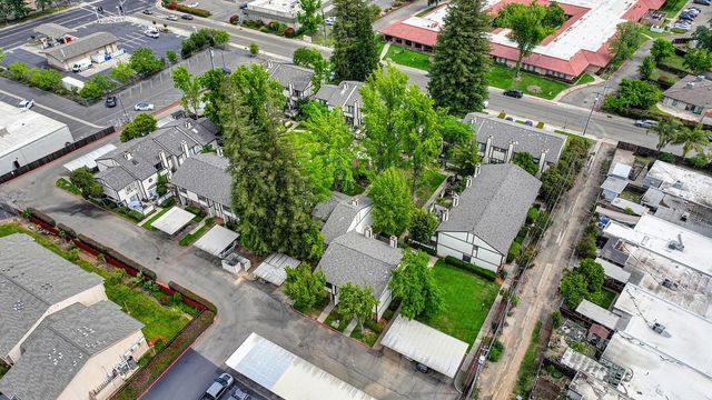 212 Wales Dr, Folsom, CA 95630