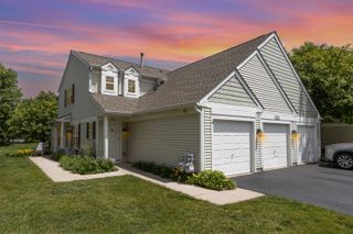 2211 WATER LEAF Court 204, Naperville, IL 60564