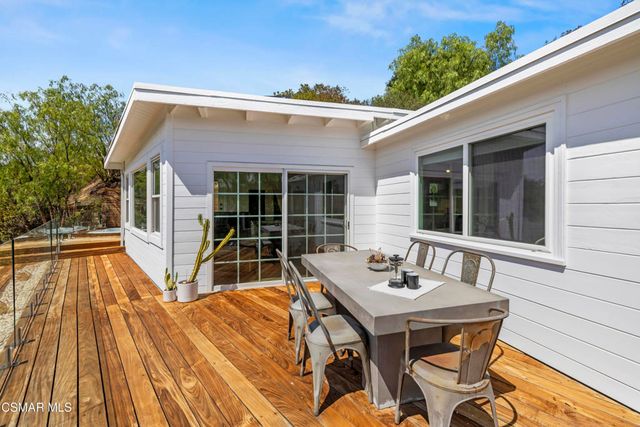 2016 Mount Prospect Drive, Topanga, CA 90290