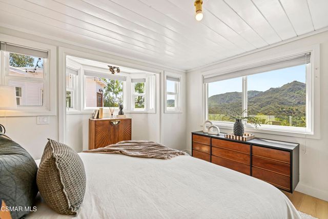 2016 Mount Prospect Drive, Topanga, CA 90290
