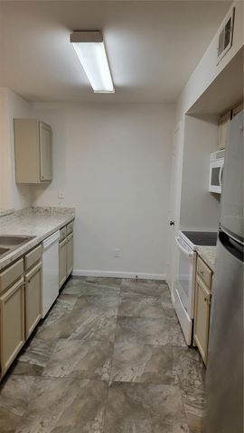 486 N PIN OAK PLACE 108, Longwood, FL 32779