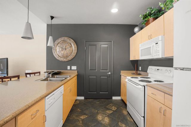 1501 Front St 633, San Diego, CA 92101