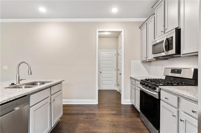 1401 Sunny Valley Lane, Braselton, GA 30517