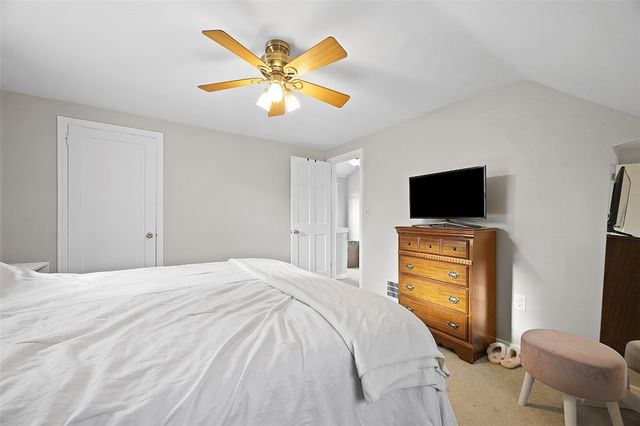 5716 VALLEYVIEW DRIVE, Bethel Park, PA 15102