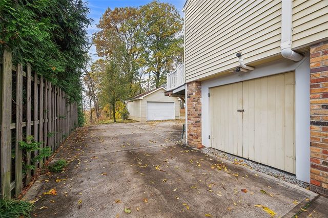 5716 VALLEYVIEW DRIVE, Bethel Park, PA 15102