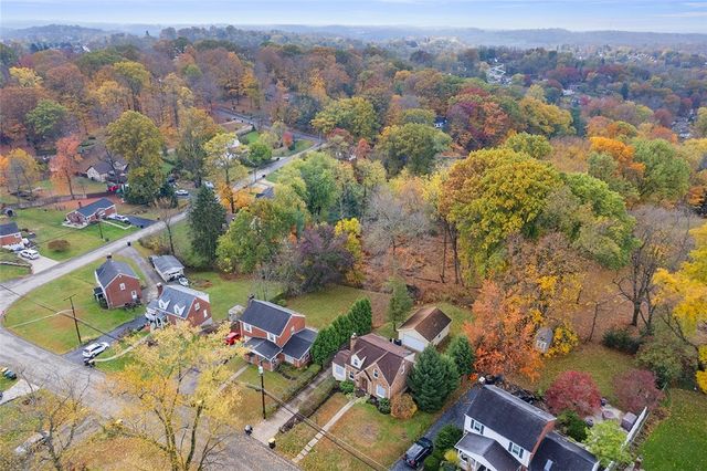 5716 VALLEYVIEW DRIVE, Bethel Park, PA 15102