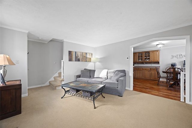 5716 VALLEYVIEW DRIVE, Bethel Park, PA 15102