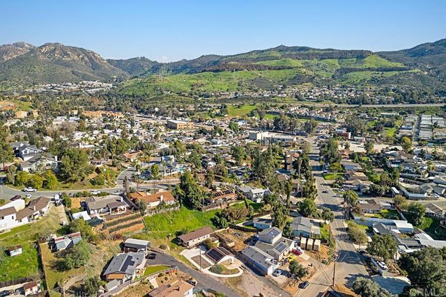 9209 Adlai Drive, Lakeside, CA 92040