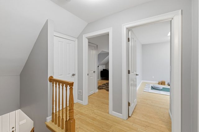 4 Glen Road, Woburn, MA 01801