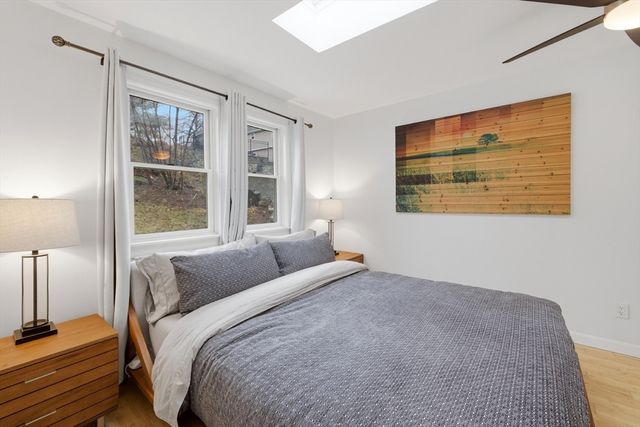 4 Glen Road, Woburn, MA 01801