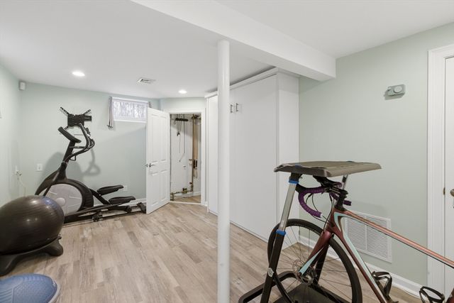 4 Glen Road, Woburn, MA 01801