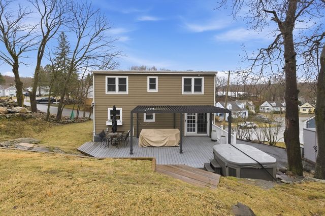 4 Glen Road, Woburn, MA 01801