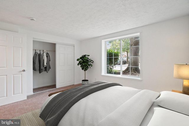 8386-C BROCKHAM DR, Alexandria, VA 22309